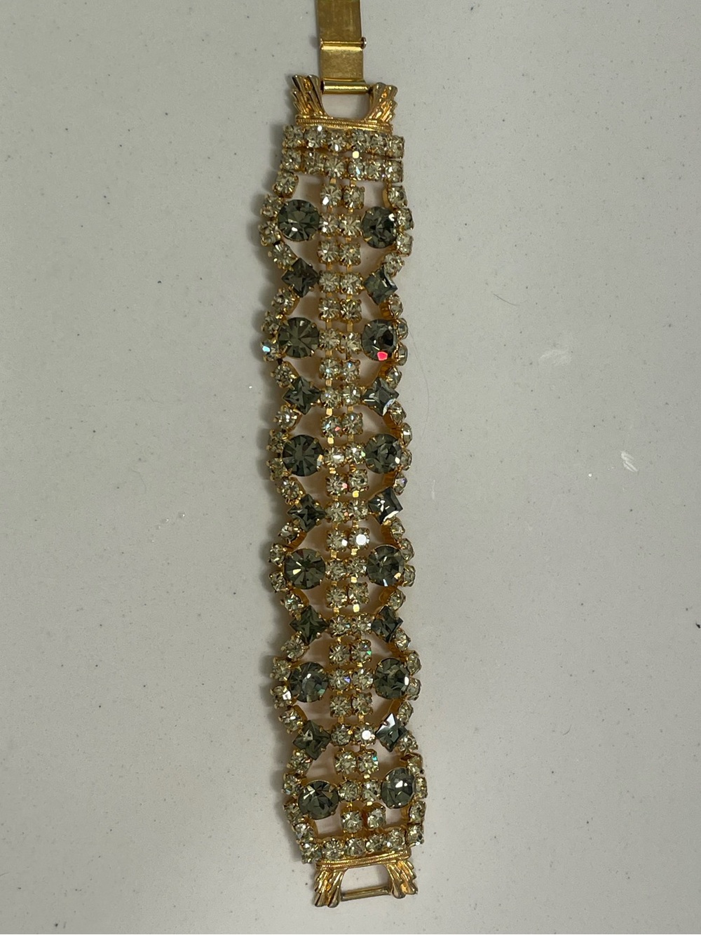 Vintage Gold Tone Turquoise and Diamond Crystal Bracelet